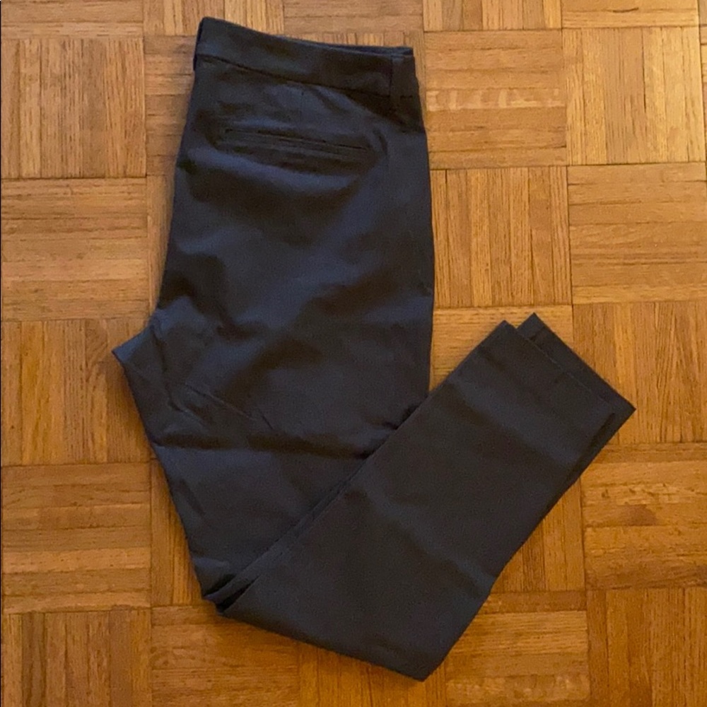 Old Navy Never Fade Pixie Pants